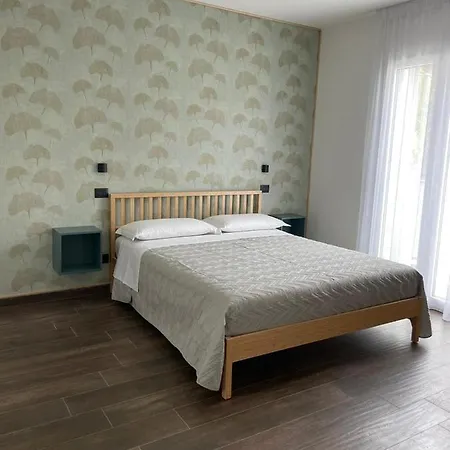 Golden Bed & Breakfast